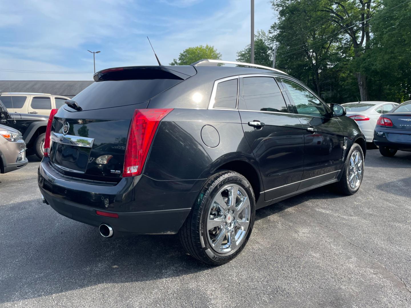 2012 black Cadillac SRX Premium (3GYFNCE33CS) with an 3.6L V6 DOHC 24V FFV engine, 6-Speed Automatic transmission, located at 101 N. Main Street, Muncy, PA, 17756, (570) 546-5462, 41.207691, -76.785942 - Photo#2